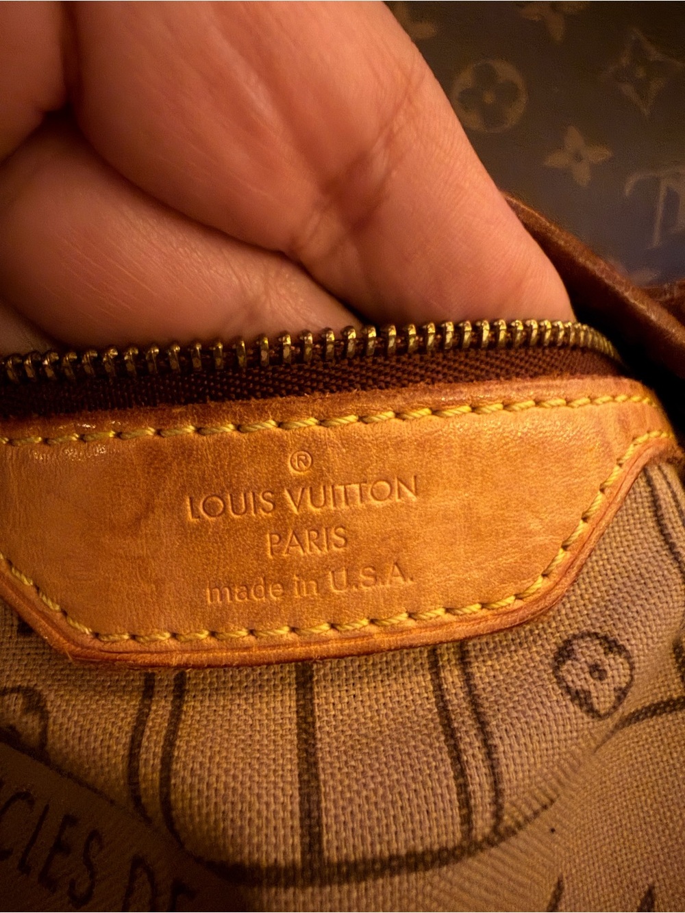 Authentic Louis Vuitton Monogram Neverfull Tote in Brown and Tan Leather - Picture 15 of 15